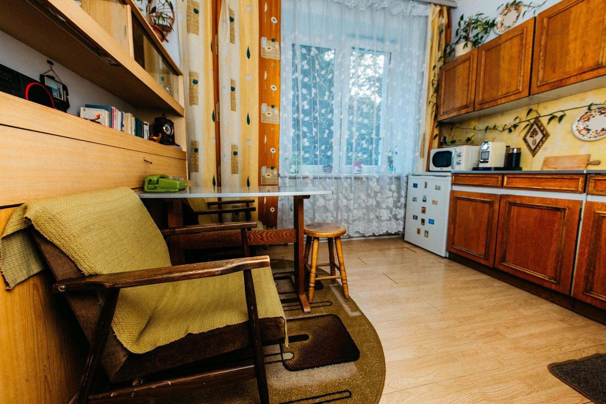 Feel The Old Socialist Style Apartment Krasków Εξωτερικό φωτογραφία